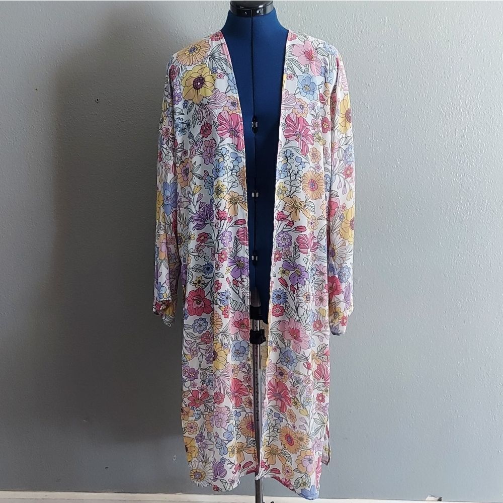 L.I.F.E. Floral Kimono Medium